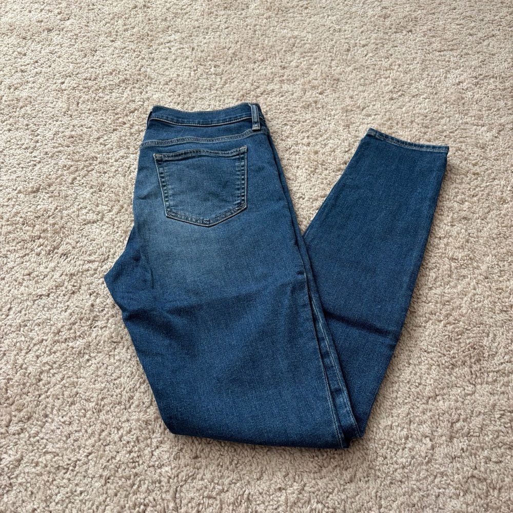 Gap midrise skinny jeans 30 Tall